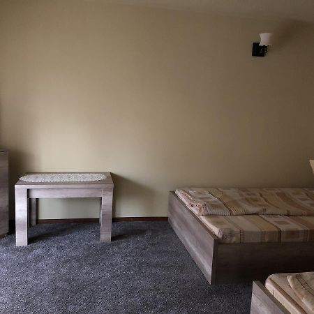 Pensiunea Mirela Pestera Ursilor Chiscau Exteriér fotografie